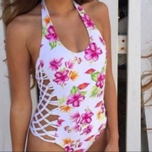 Frankie’s bikinis one piece